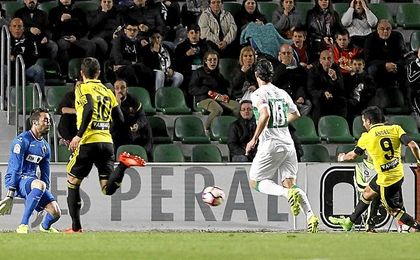 El Zaragoza ha tomado aire ante el Elche. El Zaragoza ha tomado aire ante el Elche.