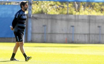 Sánchez Flores: "Me alegra llegar a estos diez partidos con alegría" Sánchez Flores: "Me alegra llegar a estos diez partidos con alegría"