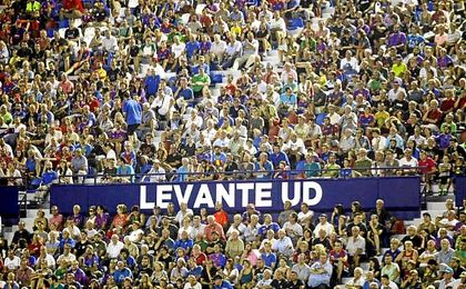 El Levante tiene un gran detalle con sus aficionados. El Levante tiene un gran detalle con sus aficionados.