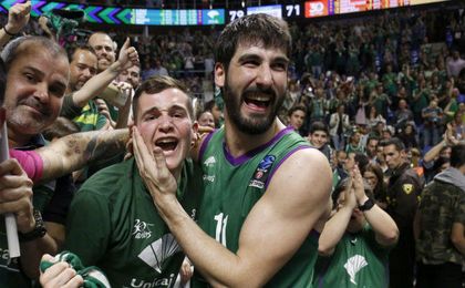 79-71. El Unicaja prolonga su sueño europeo desbordando al Valencia Basket 79-71. El Unicaja prolonga su sueño europeo desbordando al Valencia Basket