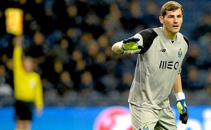 Destacada actuación de Casillas en Portugal. Destacada actuación de Casillas en Portugal.