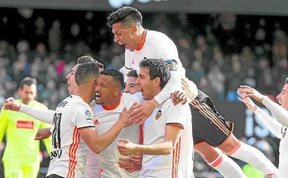 Nani, Parejo y Enzo Pérez son tres de los jugadores que Voro espera recuperar antes del domingo. Nani, Parejo y Enzo Pérez son tres de los jugadores que Voro espera recuperar antes del domingo.