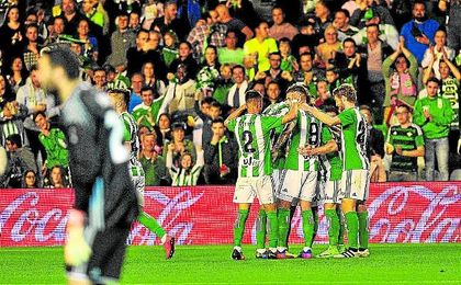 El conjunto verdiblanco ha celebrado al menos un gol en 22 de las 32 jornadas disputadas. El conjunto verdiblanco ha celebrado al menos un gol en 22 de las 32 jornadas disputadas.