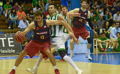 El Betis no pudo ante un Barcelona poderoso. El Betis no pudo ante un Barcelona poderoso.