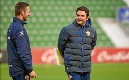 Alberto Toril ha sido destituido como técnico del Elche. Alberto Toril ha sido destituido como técnico del Elche.