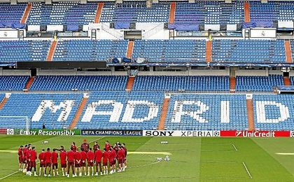 Imagen del entrenamiento del Atlético en el Santiago Bernabéu. Imagen del entrenamiento del Atlético en el Santiago Bernabéu.