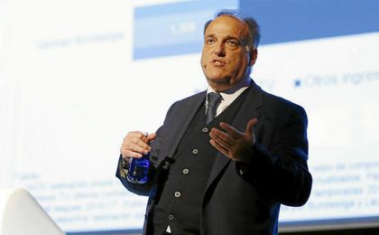 El presidente de LaLiga le ha dado la bienvenida a los clubes que han subido. El presidente de LaLiga le ha dado la bienvenida a los clubes que han subido.