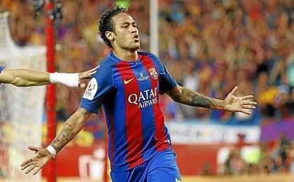 UEFA no juzgará el fichaje de Neymar con antelación "porque PSG puede vender" UEFA no juzgará el fichaje de Neymar con antelación "porque PSG puede vender"