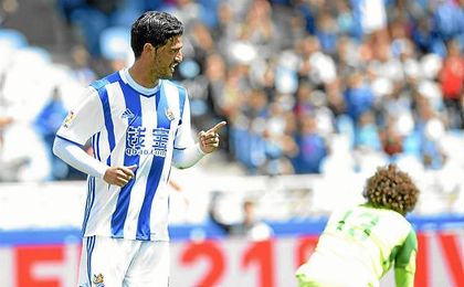 Oficial: Principio de acuerdo de la Real Sociedad para la salida de Carlos Vela Oficial: Principio de acuerdo de la Real Sociedad para la salida de Carlos Vela