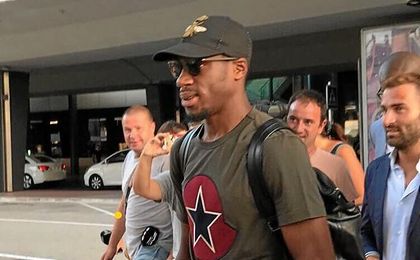 El ex del Sevilla ya está en Valencia. El ex del Sevilla ya está en Valencia.