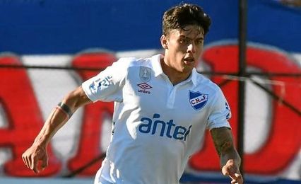 Carballo, con las maletas preparadas para llegar al Sevilla Carballo, con las maletas preparadas para llegar al Sevilla