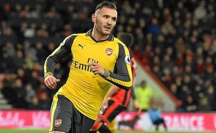El Levante puja fuerte por Lucas Pérez y el Depor, a la espera El Levante puja fuerte por Lucas Pérez y el Depor, a la espera