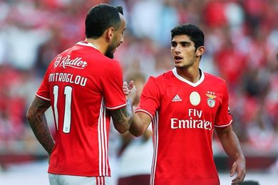 El Valencia hace oficial las llegadas de Guedes y Pereira como cedidos El Valencia hace oficial las llegadas de Guedes y Pereira como cedidos