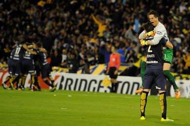 Rosario Cenral sufrió para superar al Deportivo Riestra por la Copa Argentina Rosario Cenral sufrió para superar al Deportivo Riestra por la Copa Argentina