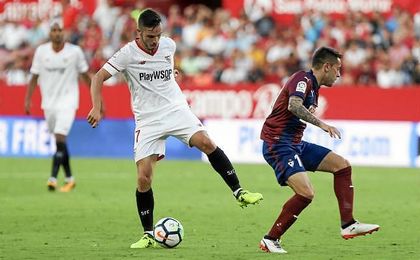 Sarabia, en un lance del partido ante el Eibar. Sarabia, en un lance del partido ante el Eibar.