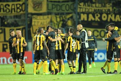 Nacional pierde el invicto antes del clásico uruguayo ante Peñarol Nacional pierde el invicto antes del clásico uruguayo ante Peñarol
