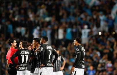 0-0. Con angustia, Racing igualó con Corinthians y pasó a cuartos de final 0-0. Con angustia, Racing igualó con Corinthians y pasó a cuartos de final