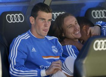 Zidane deja a Bale y a Modric en el banquillo y Cabello repite el once inicial Zidane deja a Bale y a Modric en el banquillo y Cabello repite el once inicial