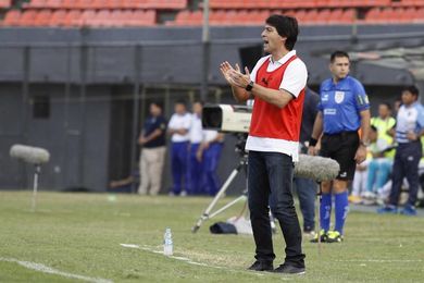 Cerro Porteño golea 4-0 a Guaraní y le impide ser el líder único en Paraguay Cerro Porteño golea 4-0 a Guaraní y le impide ser el líder único en Paraguay
