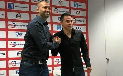 El ex del Sevilla Saviola inicia su carrera como entrenador El ex del Sevilla Saviola inicia su carrera como entrenador