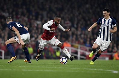 Lacazette amplía la racha del Arsenal en el día de Gareth Barry Lacazette amplía la racha del Arsenal en el día de Gareth Barry