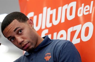 Green: "Parece que llevemos mucho tiempo jugando juntos" Green: "Parece que llevemos mucho tiempo jugando juntos"