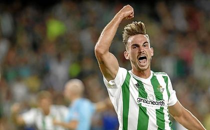 Fabián ha dado dos asistencias en el partido ante la Real. Fabián ha dado dos asistencias en el partido ante la Real.