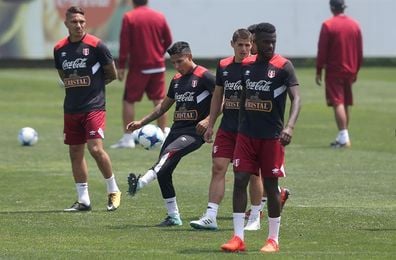 Las entradas para el Perú-Colombia se agotaron en tres horas Las entradas para el Perú-Colombia se agotaron en tres horas