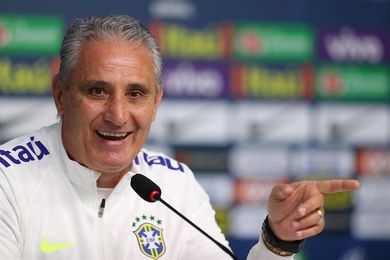 Brasil entrena con Coutinho como titular y Thiago Silva en la zaga Brasil entrena con Coutinho como titular y Thiago Silva en la zaga