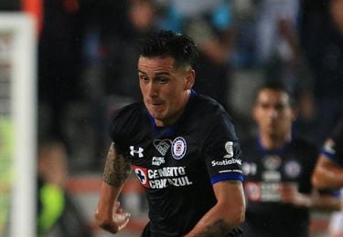3-5. Cruz Azul golea a Dynamo y gana trofeo Charities Cup 3-5. Cruz Azul golea a Dynamo y gana trofeo Charities Cup