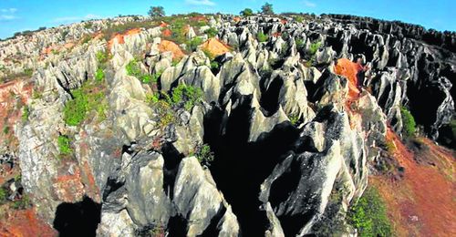 El Cerro del Hierro será el destino de los senderistas que se animen a acudir a esta nueva ruta. El Cerro del Hierro será el destino de los senderistas que se animen a acudir a esta nueva ruta.