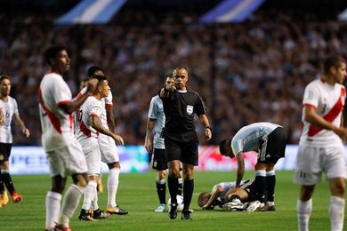 Perú celebra el empate en Argentina como un triunfo a falta del partido con Colombia Perú celebra el empate en Argentina como un triunfo a falta del partido con Colombia