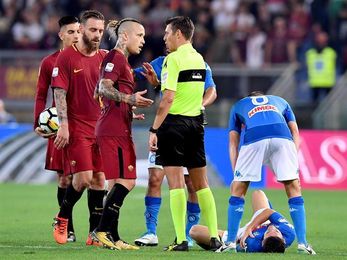 El líder Nápoles gana en Roma y se escapa a más 5 de Juventus, Inter y Lazio El líder Nápoles gana en Roma y se escapa a más 5 de Juventus, Inter y Lazio