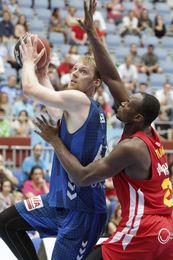 67-69. UCAM Murcia inflige la primera derrota como local al Gipuzkoa Basket 67-69. UCAM Murcia inflige la primera derrota como local al Gipuzkoa Basket
