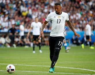 Jerome Boateng condenado a pagar 300.000 euros a un agente inmobiliario Jerome Boateng condenado a pagar 300.000 euros a un agente inmobiliario