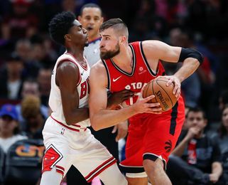 117-101. Valanciunas aporta doble-doble y los Raptors dominan a los Bulls 117-101. Valanciunas aporta doble-doble y los Raptors dominan a los Bulls