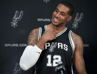 101-97. Aldridge hace la diferencia y mantiene invicto a los Spurs 101-97. Aldridge hace la diferencia y mantiene invicto a los Spurs