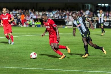 El Sevilla cambia la dinámica negativa con una Copa balsámica El Sevilla cambia la dinámica negativa con una Copa balsámica