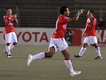 Cinco clubes de Perú piden eliminar el descenso y quedarse en primera división Cinco clubes de Perú piden eliminar el descenso y quedarse en primera división