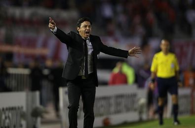 River Plate sufre una inesperada goleada ante Talleres por la Superliga River Plate sufre una inesperada goleada ante Talleres por la Superliga