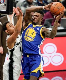 108-101. Forbes detiene mala racha de los Spurs 108-101. Forbes detiene mala racha de los Spurs