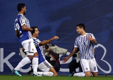 3-1. El Eibar sigue gafado en Anoeta y se queda a dos puntos del descenso 3-1. El Eibar sigue gafado en Anoeta y se queda a dos puntos del descenso