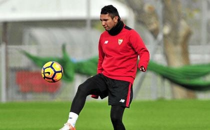 Montoya, entrenándose. Montoya, entrenándose.