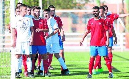 En la imagen, lance del Torreblanca-Demo disputado en la presente temporada; la temporada de los torrealbenses está siendo sobresaliente. En la imagen, lance del Torreblanca-Demo disputado en la presente temporada; la temporada de los torrealbenses está siendo sobresaliente.