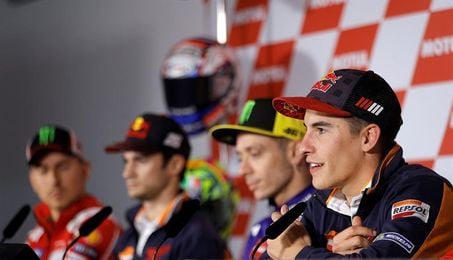 El GP de Cheste estrena unos trofeos diferentes a los de anteriores ediciones El GP de Cheste estrena unos trofeos diferentes a los de anteriores ediciones