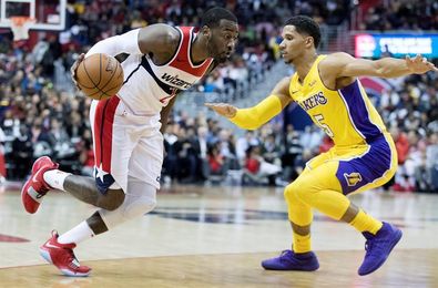 Harden gana duelo a James; Anthony supera a Iverson en lista de anotadores Harden gana duelo a James; Anthony supera a Iverson en lista de anotadores