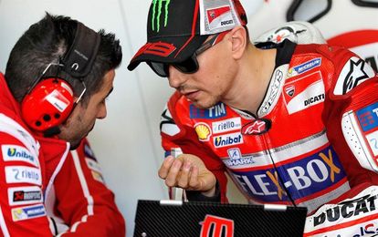 Lorenzo señala que "las dos Honda están un poquito mejor que las Ducati" Lorenzo señala que "las dos Honda están un poquito mejor que las Ducati"