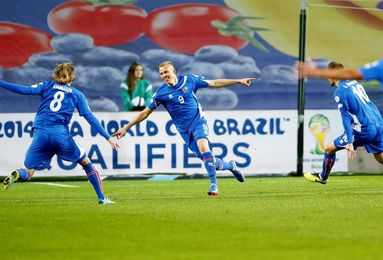 Islandia paga su apatía con un inesperado empate (1-1) ante Catar Islandia paga su apatía con un inesperado empate (1-1) ante Catar