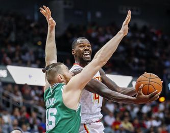 126-80. Schrodder logra 21 tantos en triunfo de los Hawks sobre los Kings 126-80. Schrodder logra 21 tantos en triunfo de los Hawks sobre los Kings