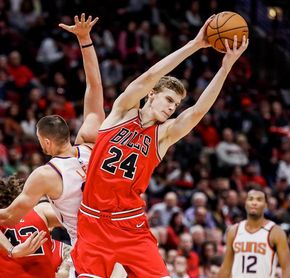 James protagoniza la primera expulsión y Cavaliers ganan el noveno partido seguido James protagoniza la primera expulsión y Cavaliers ganan el noveno partido seguido